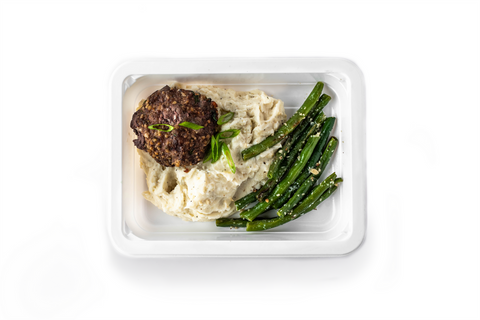 Meatloaf with Mashed Potatoes and Green Beans